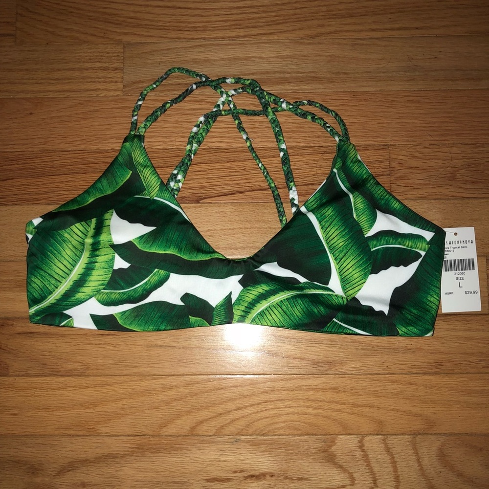 Fashion nova leaf print bikini top